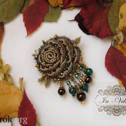 Брошь "Осенняя роза"