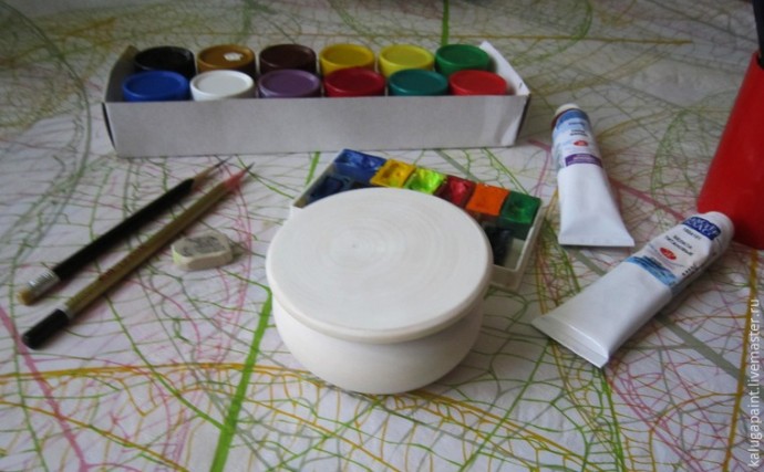 Расписываем шкатулочку с пейзажем и имитацией камня Расписываем шкатулочку с пейзажем и имитацией камня