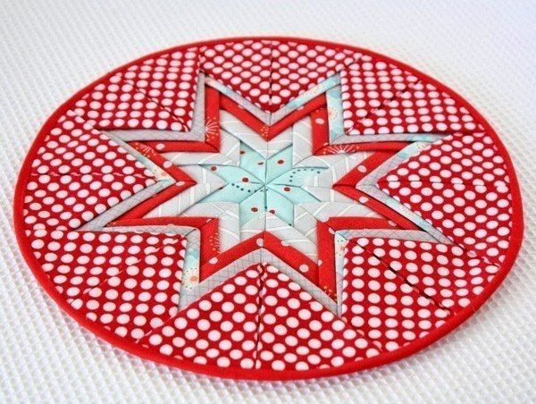 Лоскутная подставка под горячее