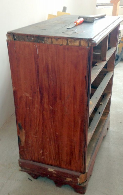 Новая жизнь старого комода