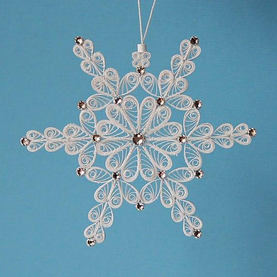 Снежинки в технике квиллинг