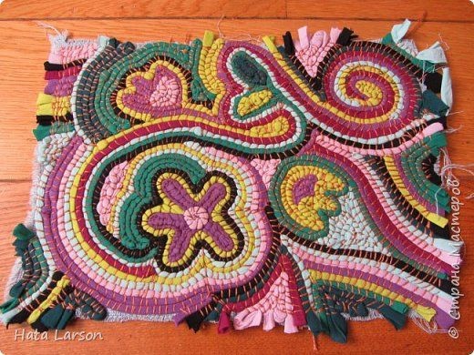 ​Вышивка пряжей из старых футболок