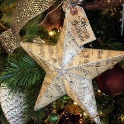 ​Музыкальная звезда на ёлку