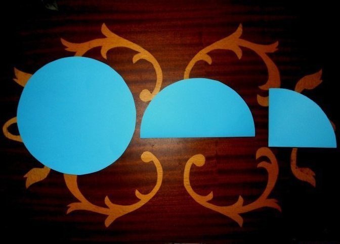 Подвесные зонтики из бумаги