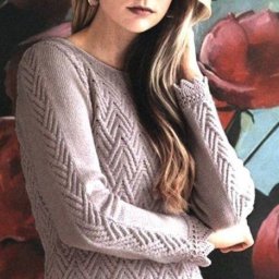 Пуловер с зубчатым краем