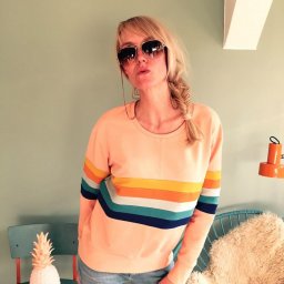 Радужная толстовка