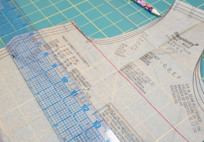 ​Как кроить из ткани в полоску, чтобы рисунок идеально совпал