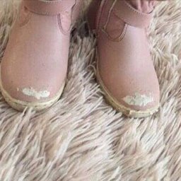 Как починить сбитые носы на детской обуви