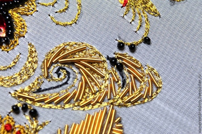 Вышиваем хохлому в разных техниках