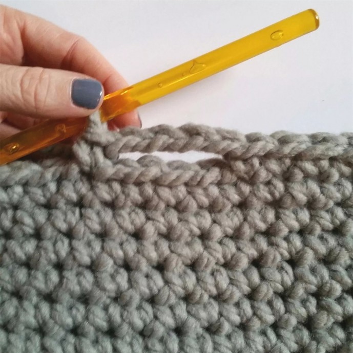 Оригинальная сумочка крючком