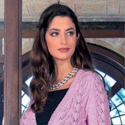 Розовый кардиган спицами