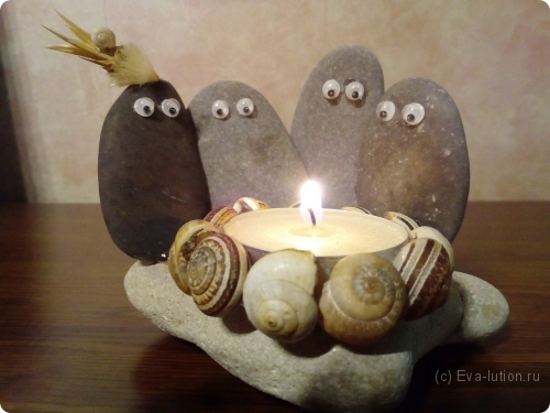 Забавные подсвечники из камней