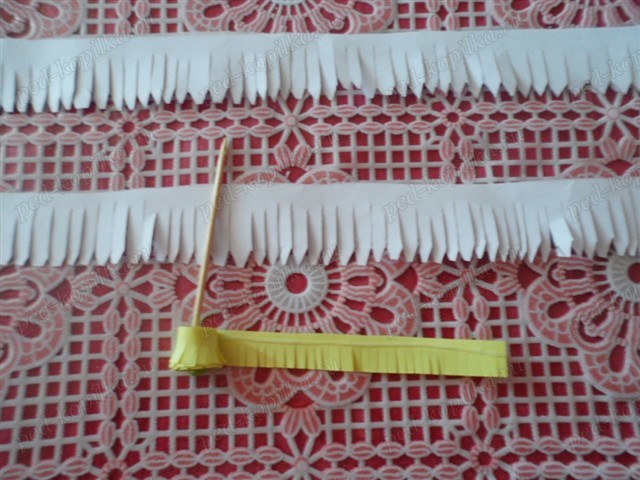 Хризантемы в технике квиллинг