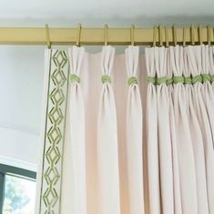 Оригинальные складки на шторах: идеи для интерьера