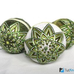 Темари или искусство вышивки на шарах: зеленая звезда