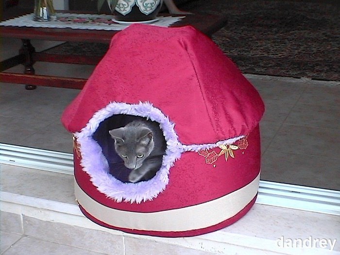 Домик-кроватка для кошки