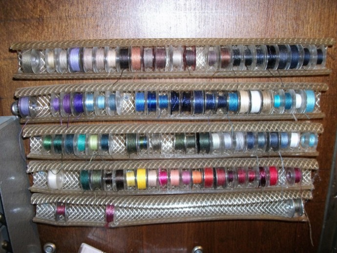 ​Варианты хранения шпулек для швейной машинки