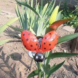 Идеи для дачи: поделки из пластиковых бутылок