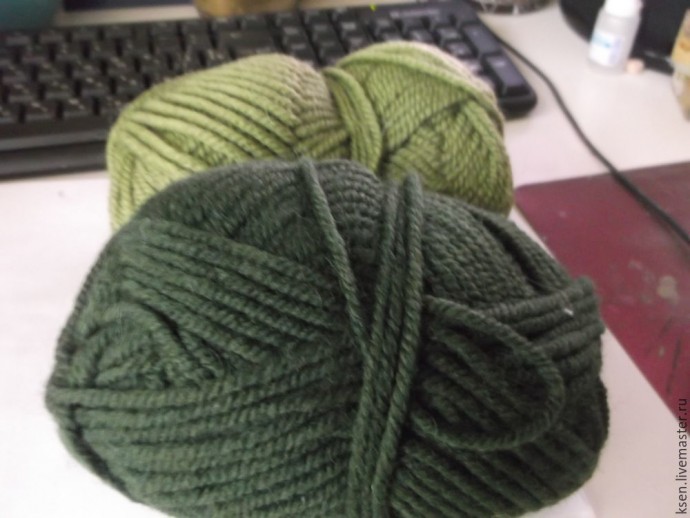 Декоративная ёлка из пряжи