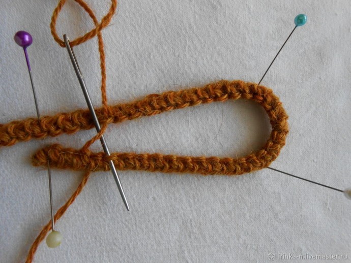 Жилет в технике шнуркового кружева