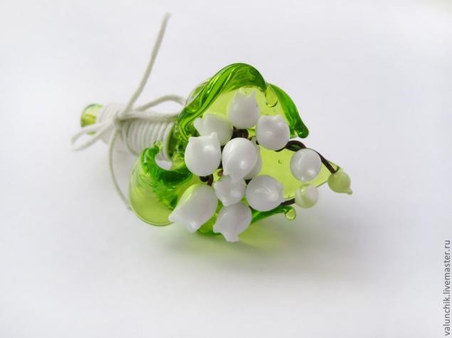 Брошь "Ландыши"