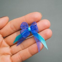 Делаем маленький бантик на вилке