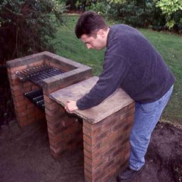 ​Мангал из кирпича за один день