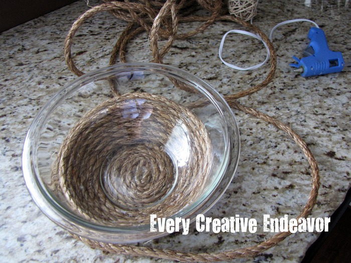 Вазочка из пеньковой верёвки