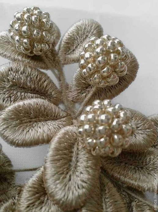 Объемная вышивка: чудесные цветочные идеи