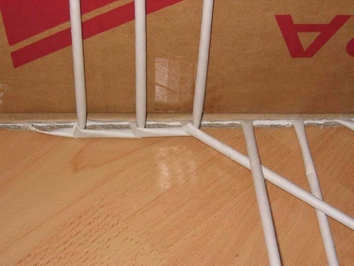 ​Плетение прямоугольной корзины из газетных трубочек