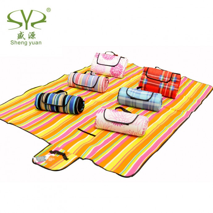 Пляжный коврик и даже мягкое складное кресло: удобно и компактно Пляжный коврик и даже мягкое складное кресло: удобно и компактно