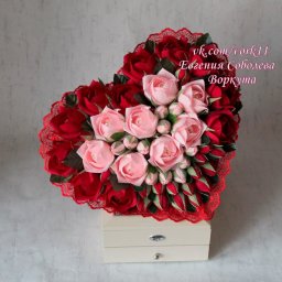 ​Розочки из гофробумаги