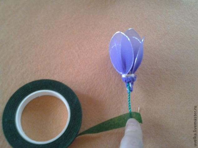 Цветочек из капрона