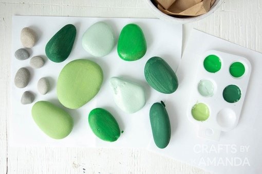 Роспись морских камней