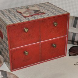 Мини-комодик в стиле burberry