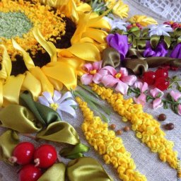 Вышиваем жатыми лентами и французскими узелками яркий подсолнух