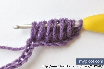 Многоцветный узор крючком