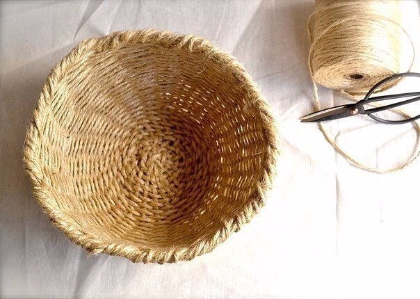 ​Плетеная корзинка из джута