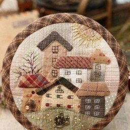 Домик из лоскутков