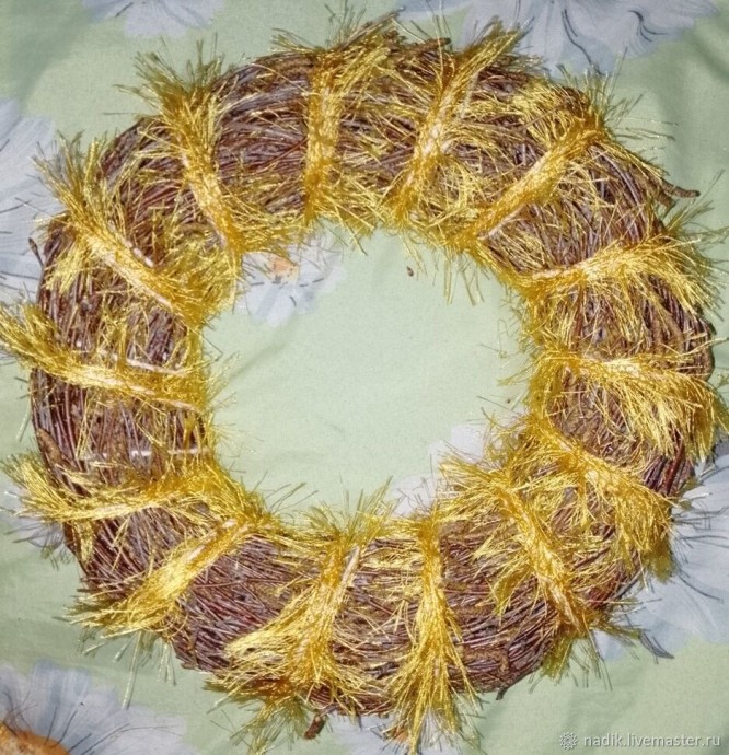 Венок из берёзовых веток