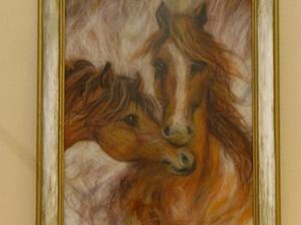 Картина шерстью "Влюбленные лошади" Картина шерстью "Влюбленные лошади"