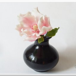 Магнолия из холодного фарфора