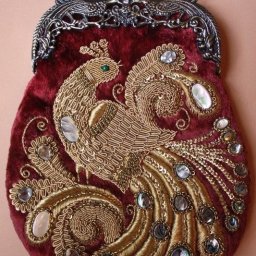 Шикарные сумочки с вышивкой