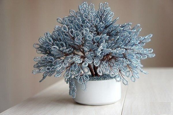 ​Снежное дерево из бисера