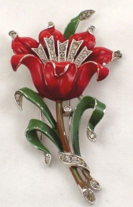 Цветочные броши: изумительная красота для вдохновения