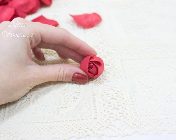 Объёмная открытка в виде сердца с розой