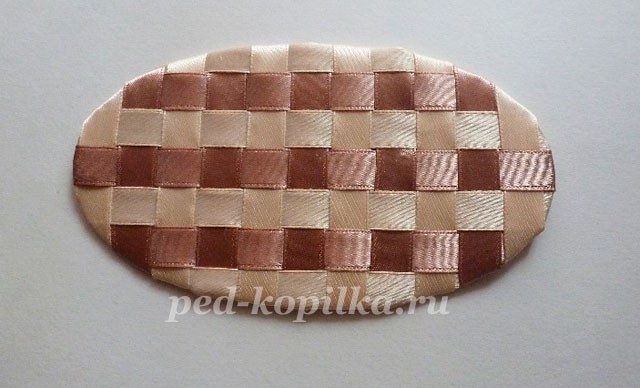 Лапоть из атласных лент