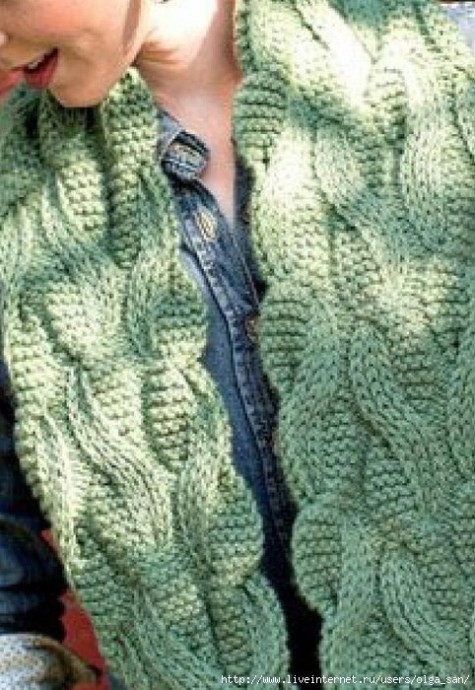 Снуд с переплетающимся узором