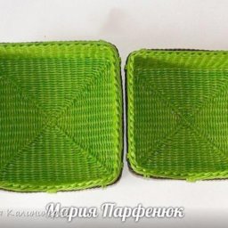 Квадратные корзинки из бумажных трубочек