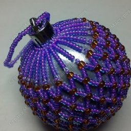 ​Новогодние шары с бисером